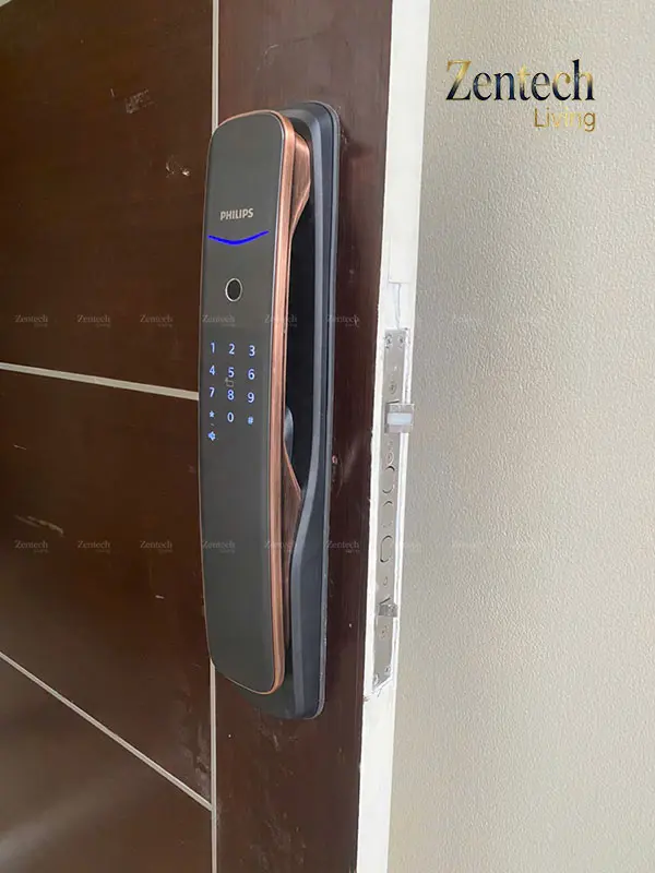 Khóa cửa vân tay cao cấp Philips DDL702E 2