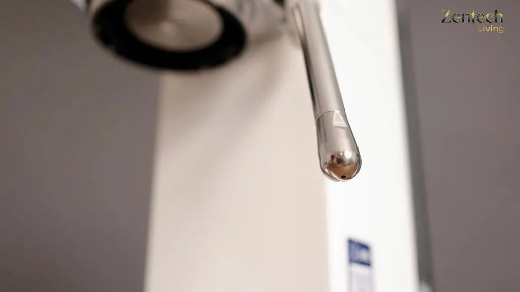 Thiết kế máy pha cà phê Espresso DeLonghi Dedica Duo EC890.M đậm phong cách Ý hiện đại