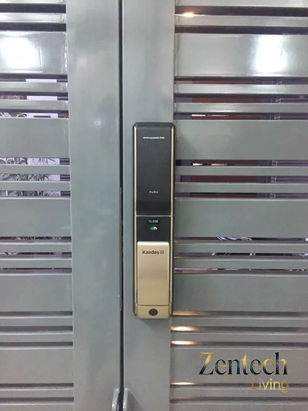 khóa thông minh dành cho cửa sắt