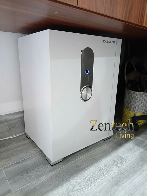 két sắt văn phòng đựng tiền